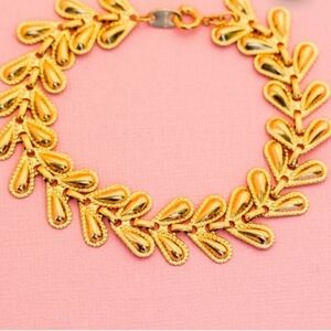 Avon Gold Leaf Bracelet